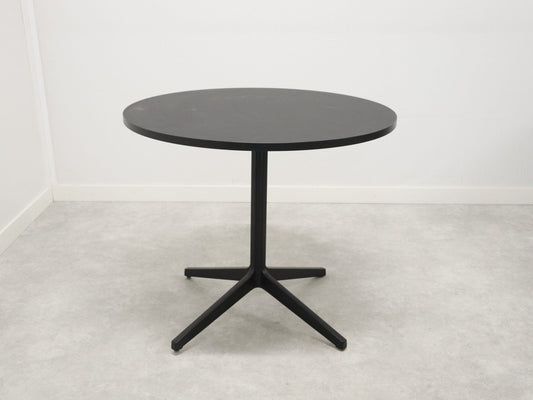 Ypsilon 4 pöytä 90cm - Suomen Kalustekeskus